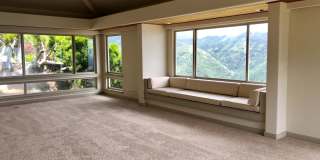 3/2.5/2 Home - Located in the Beautiful Gated Community at Kahalakua- Endless Views! Gallery 8