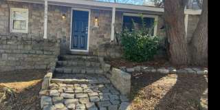 Four Bedroom Coastal Beach Home! Gallery 1