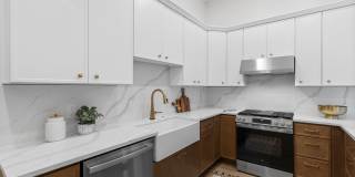 Furnished Luxury Home for Rent-Historic Deutschtown/Northside Gallery 12