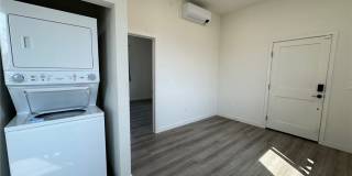 209 N Serrano Avenue 1/2 Gallery 16