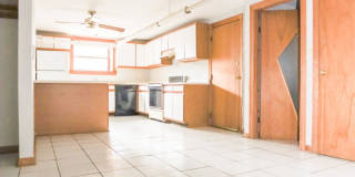 1352 West Foster Gallery 1