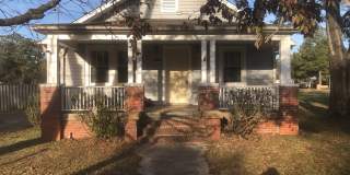 Charming Two-Bedroom Cottage in a Great Wilmington Location! Charming Two-Bedroom Cottage in a Great Wilmington Location! Gallery 1