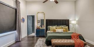 Fully Furnished Sleeps 8 with 3 Full Bedrooms and 3 full baths  Parking behind the secured gate Gallery 14