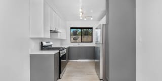 Live in one of the best locations in Los Angeles - Hollywood Hills Gallery 5