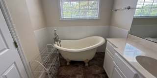 ORLANDO: 3 Bed/2.5 bath, 2 Story Townhome in Golden Heights! Gallery 10