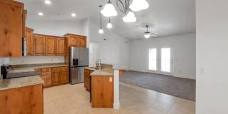 Beautiful 3 Bedroom 2 Bath Torino Village Condo in North Orem Gallery 1