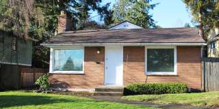BEAUTIFUL 2 BED, 1 BATH SEATTLE HOME FOR RENT W EASY COMMUTE BEAUTIFUL 2 BED, 1 BATH SEATTLE HOME FOR RENT W EASY COMMUTE Gallery 1
