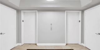 2777 Paradise Road Gallery 32