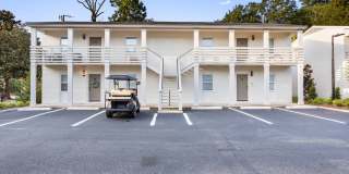 2 Bedroom 1 Bath Fully Furnished Condo in Downtown Ocean Springs Gallery 1