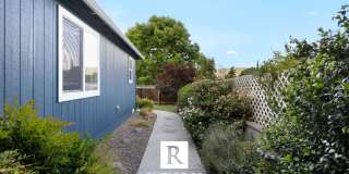 3 Bedroom + Office in Central Point! Gallery 28