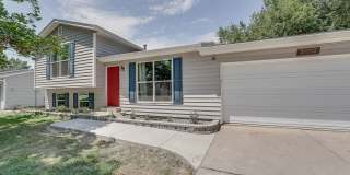 Cul-de-Sac Comfort | Updated Interior + Large Fenced Yard Gallery 1