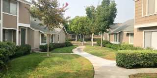 Amazing 2 bedroom townhome in the Woodbridge Community! Gallery 15