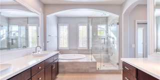 21 Portica Gallery 29