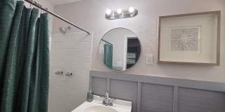 Room in 5 Bedroom Home in College Park Gallery 9