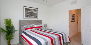 ** 4/3 HEATED POOL AND SPA FURNISHED HOME MODERN IN HIGHLY DESIRED NORTH NAPLES *** AVAILABLE STARTING APRIL-NOVEMBER 2026  LONGER TERM OR SHORT TERM 3 MONTHS OR MORE ** Gallery 32