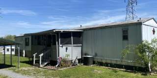 1197 Ward Place Gallery 1