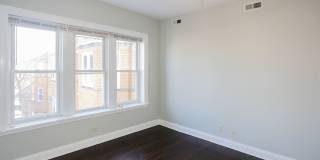 4808 North Paulina Apt. Gallery 33