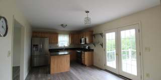 Available now! Home near downtown Gallery 3