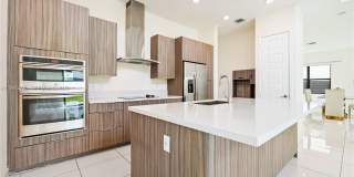 8836 NW 161st Ter Gallery 7