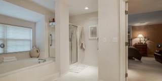 9810 BOLTON VILLAGE Court Gallery 17