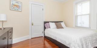 11 Stuart St. Gallery 10