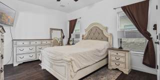7161 N SKIES Gallery 11