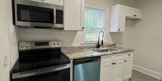 2bed/1bath w/ detached garage! Gallery 16