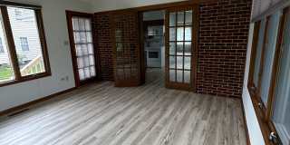 548 South Street Gallery 8