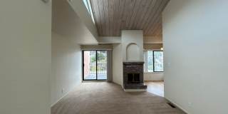 Large, 2 BR / 2 BA with Cathedral Ceilings, Washer and Dryer! Gallery 1