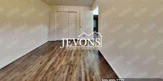 Enjoy the new appliances in this lovely single-family home located in the heart of Tacoma Gallery 17