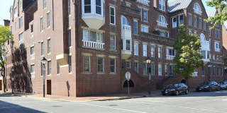 115 N LEE Street Gallery 1