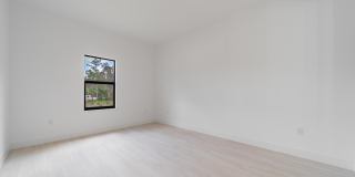 541 Ladd St Gallery 14