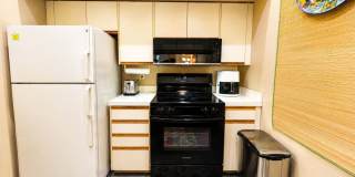Annual Turnkey Furnished 1-bed 1-bath condo in the Meadows Gallery 11