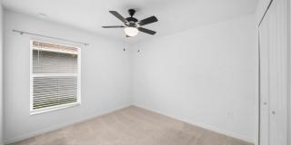 Modern 3 bedroom 2 bathroom single family home in Lehigh Acres Gallery 21
