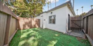 1600 W. 5th St. Gallery 40