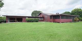 19365 SW 256th St Gallery 1