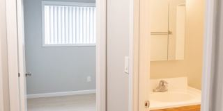 Uptown Lake Oswego Gallery 23