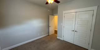 Great cottage house just off Ellington Pkwy-close to downtown! Gallery 24