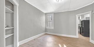 25 Adella Ave Gallery 7
