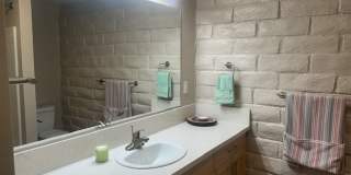 The Pines Apartments Gallery 13