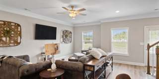 274 Broadberry Avenue Gallery 4