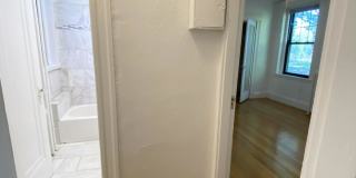 122 Riverway Gallery 8