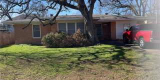 4400 Oaklawn Street Gallery 1