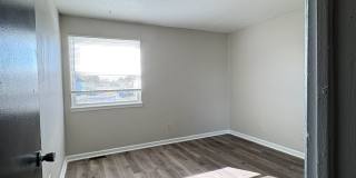 Remington On Rockville Living Gallery 103