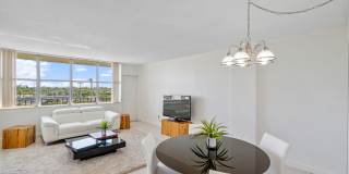 Grand Island Square - 3 Miles to Aventura Mall Gallery 49