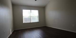 Lovely large updated 3 bed, 2 bath house w/ 2 living & 2 dining areas in Austins Colony Gallery 8