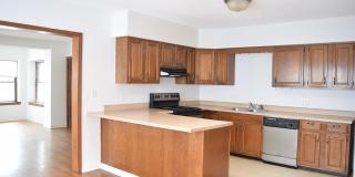 3408 Gillham Gallery 15