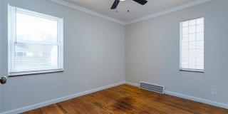 2143 Lancaster Street Gallery 11