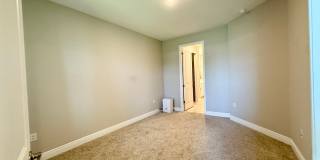 Heritage Oaks gated community 3/2.5/2 Townhome Gallery 33