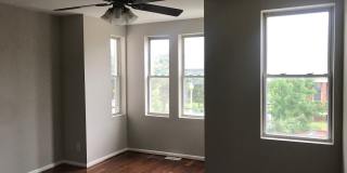 Gorgeous 3 Bedroom , 2 Level Townhome- Hardwood floors, Newly Renovated Gallery 1